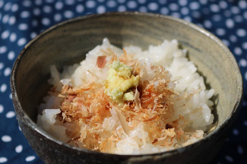 伊豆食べる通信丼